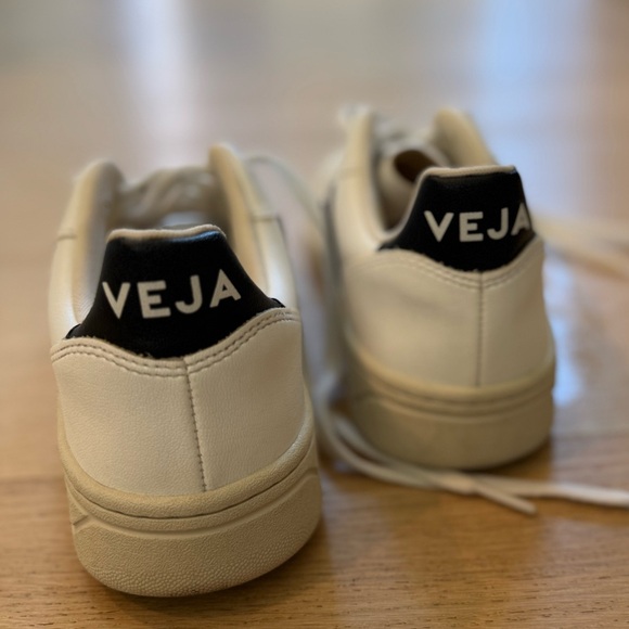 VEJA Campo Sneakers - Extra White/Black - Size 8 - Picture 6 of 8